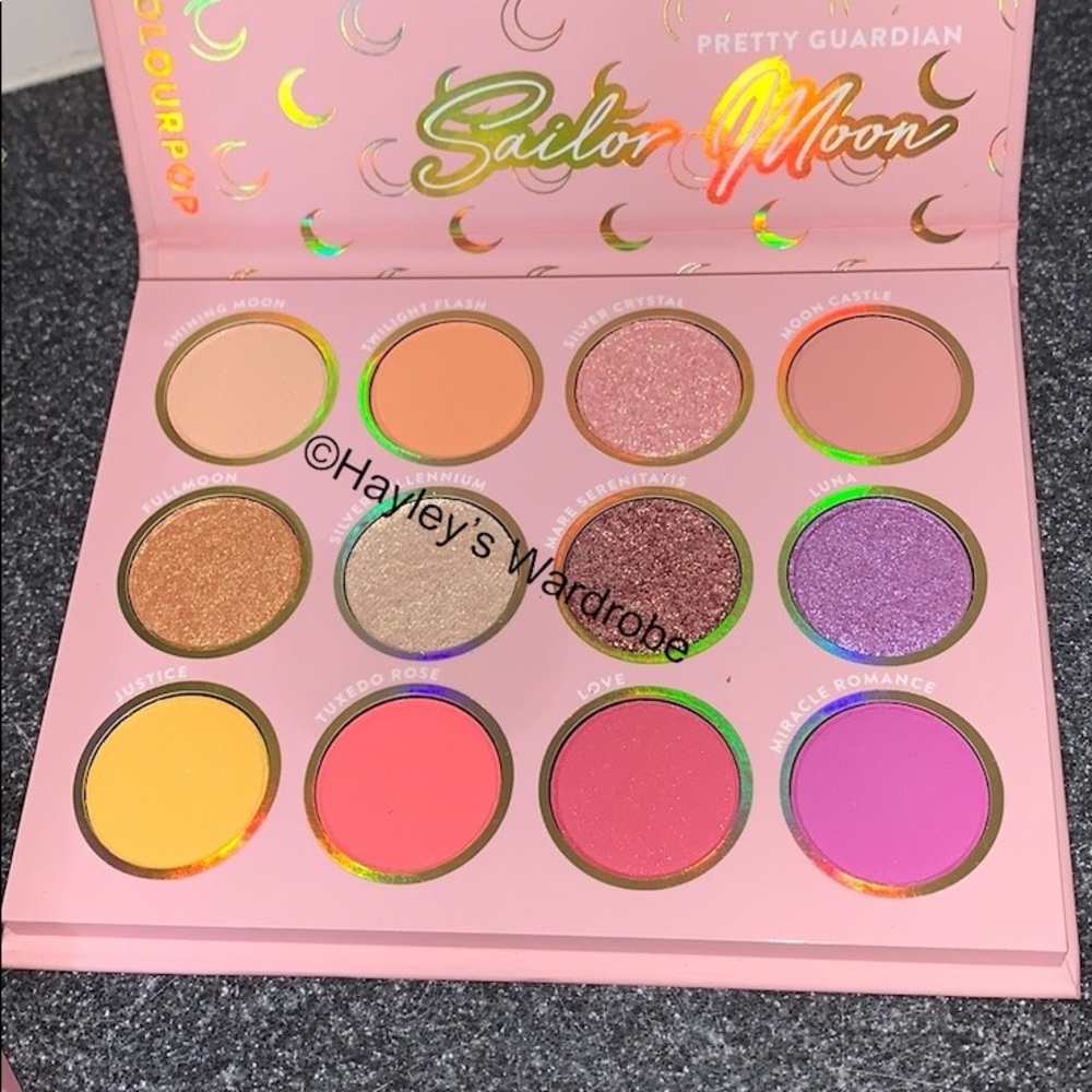 Colourpop x Sailor Moon Pressed Powder Palette - Picture 2 of 5